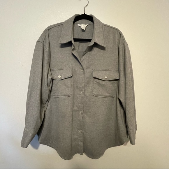 H&M Other - H&M button up, large